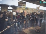 Studenti alla stazione di bologna per non dimenticare. Mai