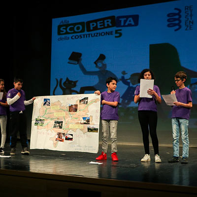 Piccoli Maestri e Piccole Maestre di Costituzione: giovedì e venerdì la conclusione del progetto al teatro Rainerum di Bolzano