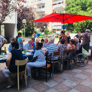 Welcome to Bolzanism - Die Bürger und Bürgerinnen der Wohnsiedlungen in Bozen West begrüßen die „neuen Einwohner“